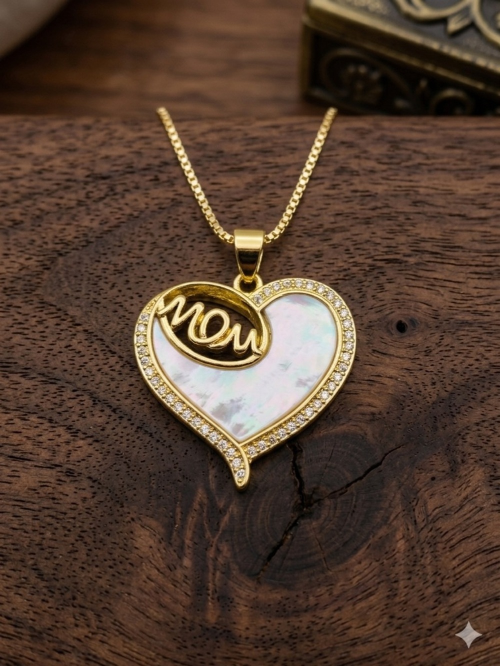 Gold Heart 'Mom' Pendant Necklace with White Mother-of-Pearl Inlay